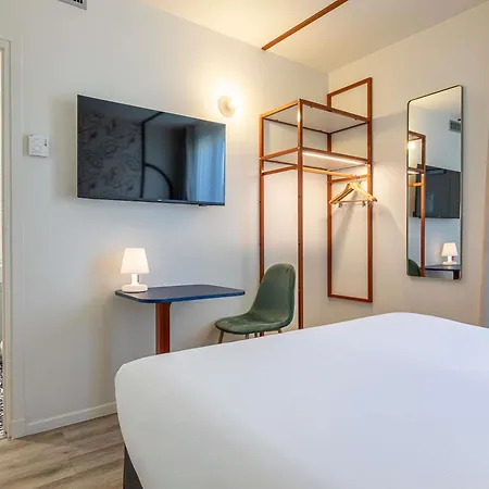 Ibis Styles Paris Eiffel Cambronne-3
